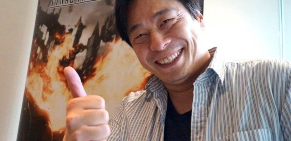 Hajime Tabata, diretor de <i data-eio=