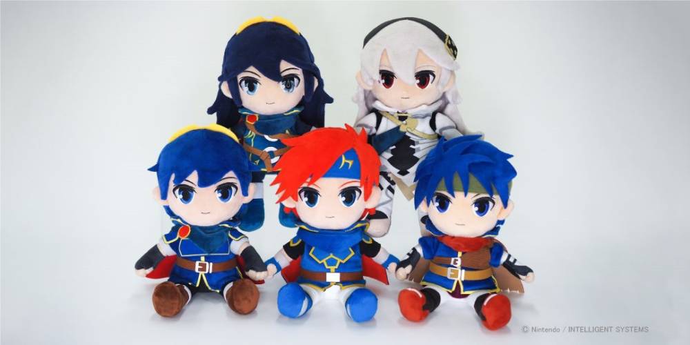 Foto das pelúcias de Fire Emblem produzidas pela San-ei