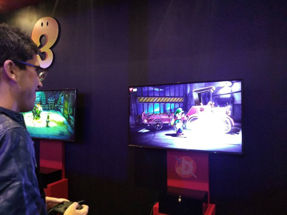 Foto fora de tela de gameplay da demo de Luigi's Mansion 3